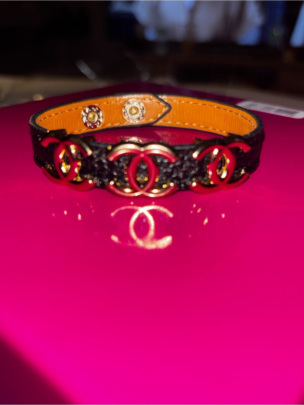 New fashion bracelet Black and Gold Interlocking Logo Bracelet